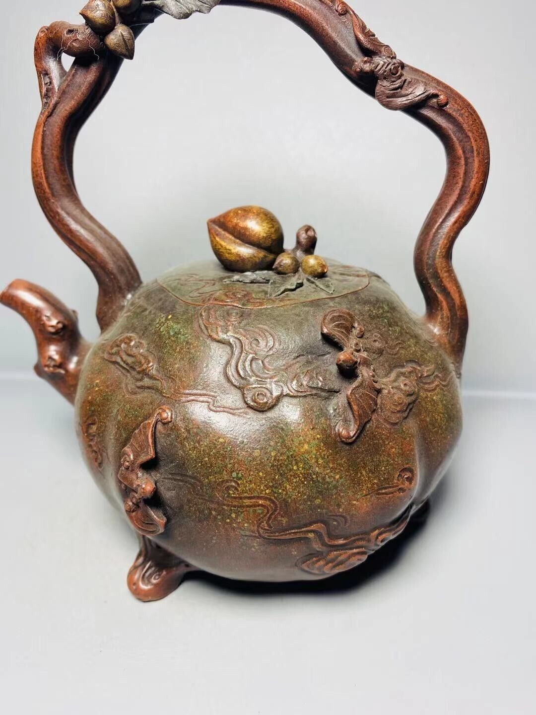 Chinese Yixing Zisha Clay Handmade Exquisite Teapot（全手工提梁葫芦壶 底款： 汪寅仙）