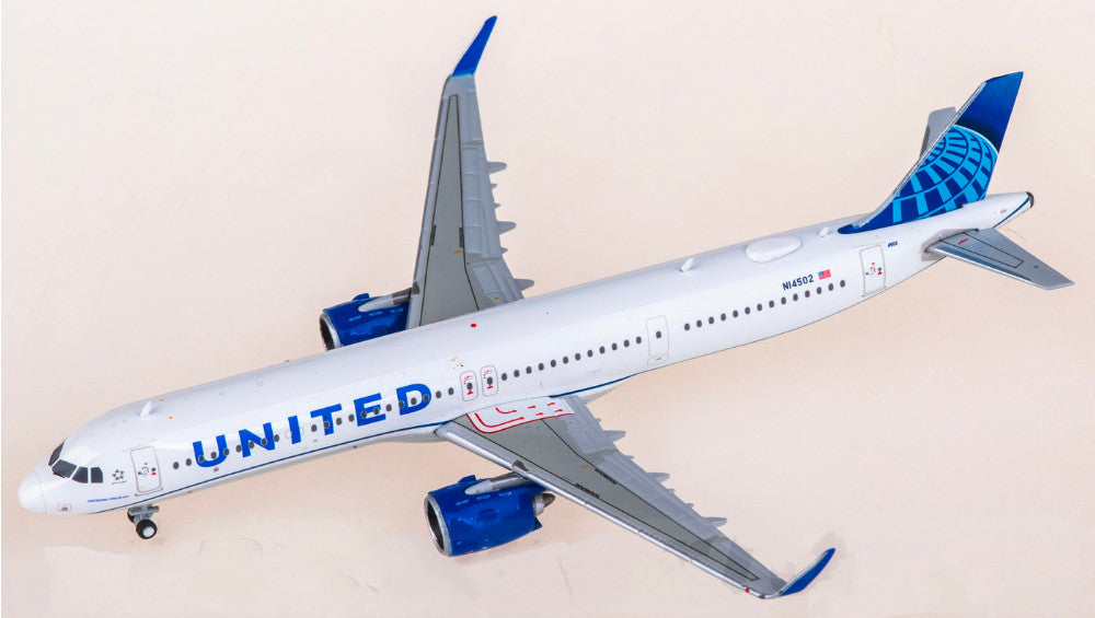1:400 Geminijets United Airlines Airbus A321neo Passenger Airplane Diecast Model