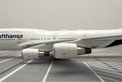 1:400 YY Wings Lufthansa BOEING 747-400 Passenger Aircraft Diecast Plane Model