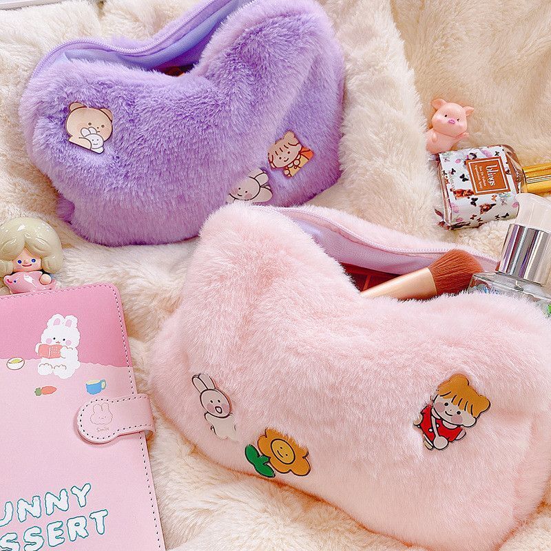 Plush Cosmetic Bag Student Large Storage Bag Travel Makeup Pouch Holder 16*24 CM