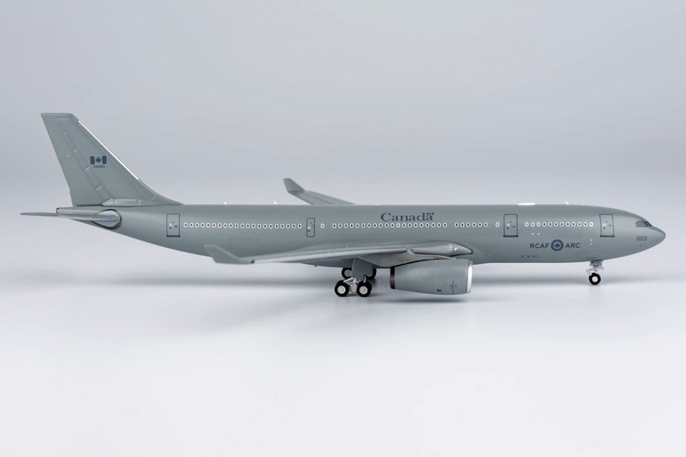 1:400 NG Model RCAF AIRBUS A330-200 Passenger Airplane Diecast Aircraft Model