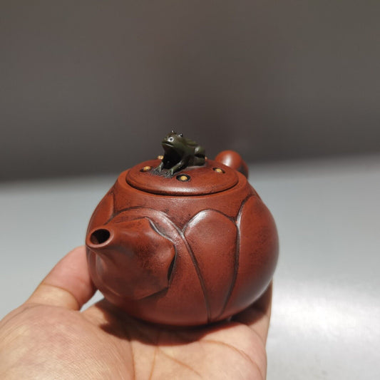China Yixing Zisha Clay Handmade Exquisite Kung Fu Tea Set Teapot品名：青蛙莲子壶 低款：万晨红