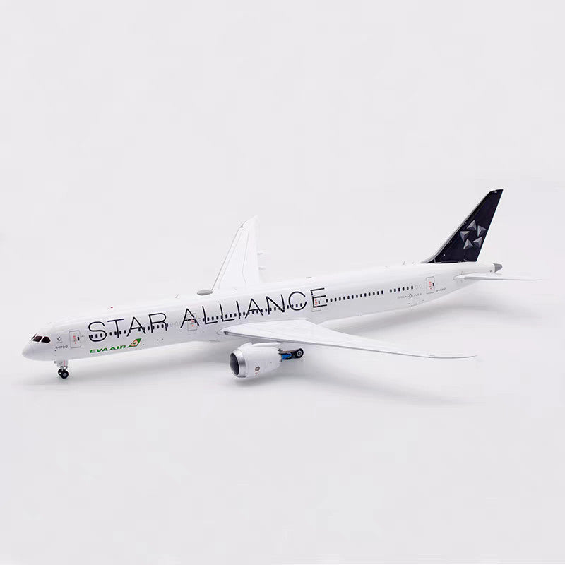 1:200 SQ Wings EVA Air Boeing 787-10 B-17812 Passenger Airplane Diecast Model