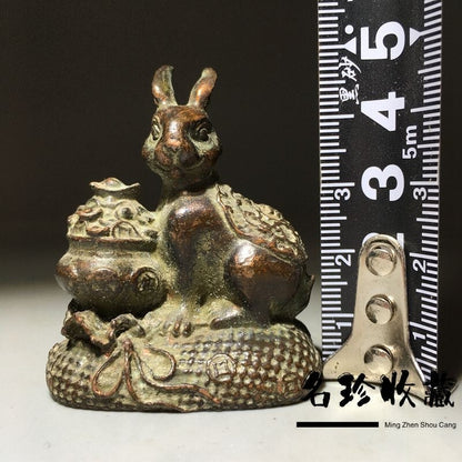 Art collect bronze lovely wealth rabbit Figure statue netsuke tea pet decor