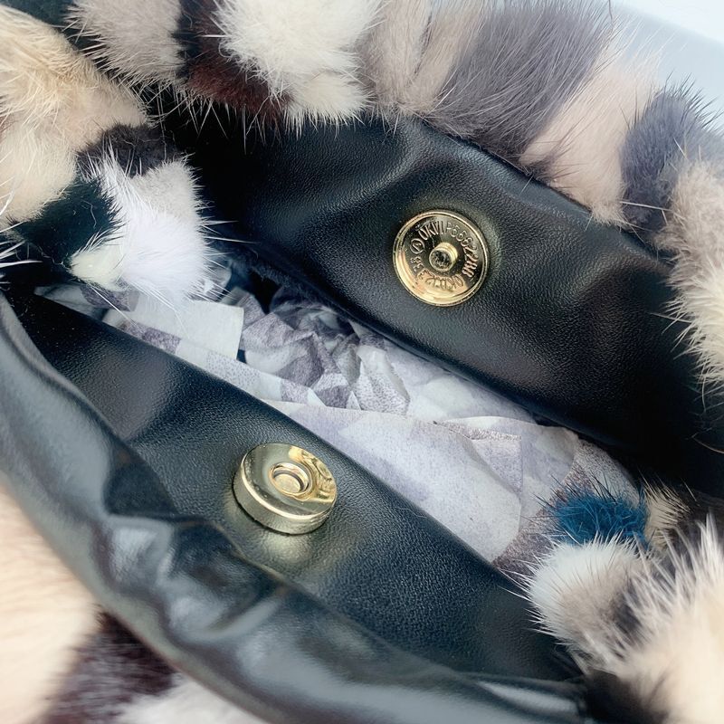 Plush Handbag Winter Fur Shoulder Bag Luxury Soft Warm Crossbody Bag Polyester