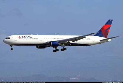 1:400 PandaModel DELTA B767-400 N825MH Passenger Airplane Diecast Model