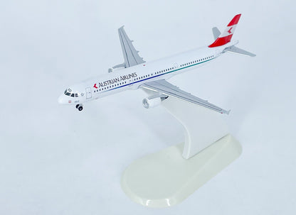1:500 StarJets AUSTRIAN AIRLINES AIRBUS A321 Passenger Airplane Diecast Model