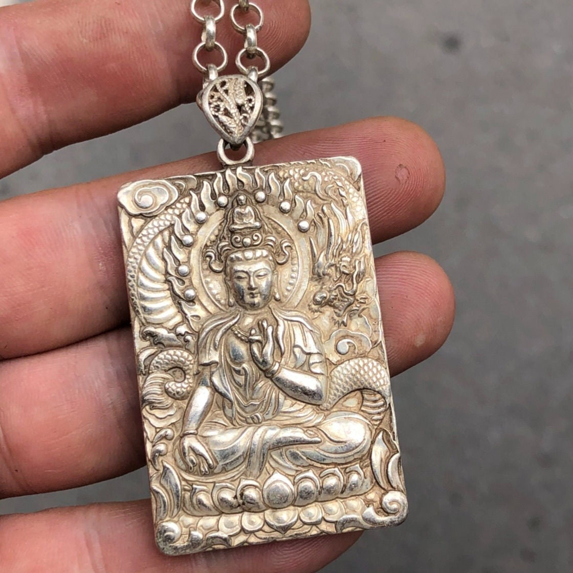 China Tibetan Old Collection Dragon Guanyin; Bodhisattva Pendant Bless Necklace