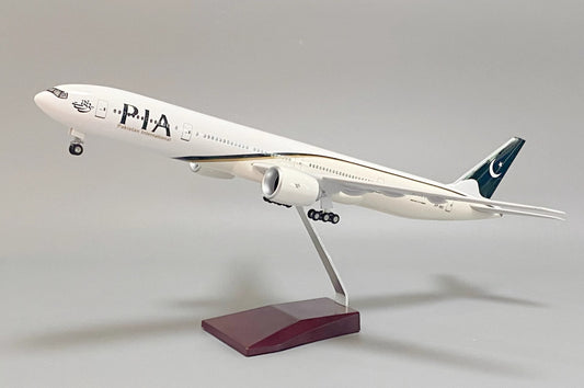 1:157 47CM PIA Pakistan BOEING 777-300ER Plane Landing Gear Resin Aircraft Model