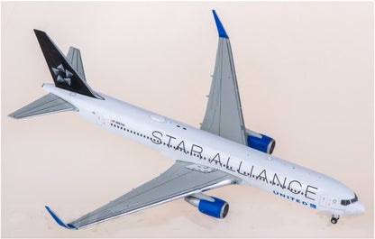 1:400 Geminijets United Airlines B767-300ER Passenger Airplane Diecast Model