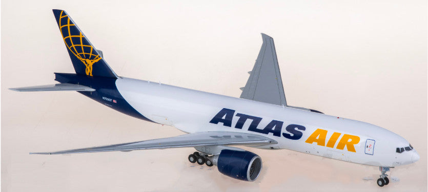 1:200 Geminijets Atlas Air B777-200 N703GT Passenger Airplane Diecast Model