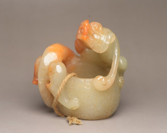 Chinese Antique Hetian Jade Carving Animal Statue Exquisite Thumb Ring Jewelry