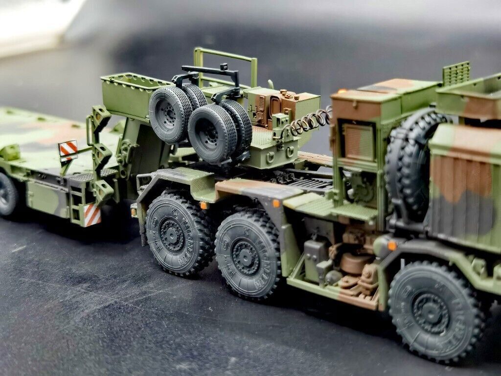 1/72 Scale German Mammut Tractor Trailer NATO Camouflage Finished Static Model