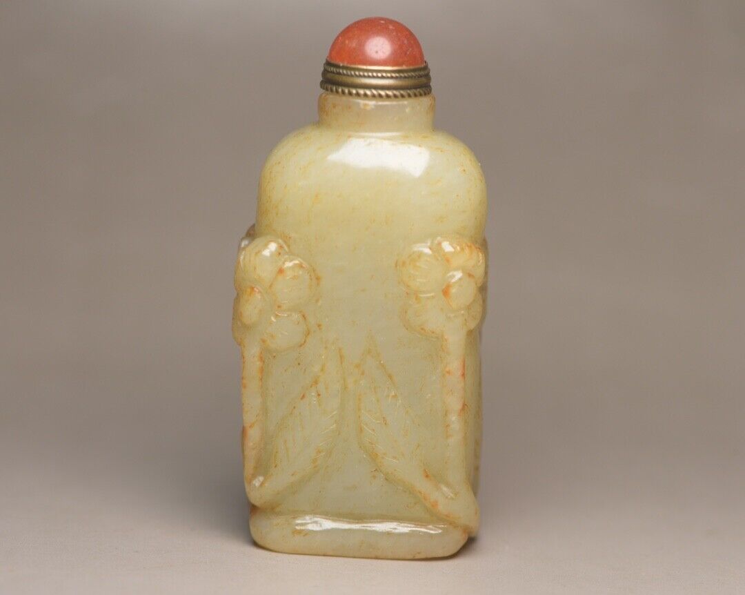 China Natural Hetian Jade Carved Nice Flower Statue Snuff Bottle Collections Art
