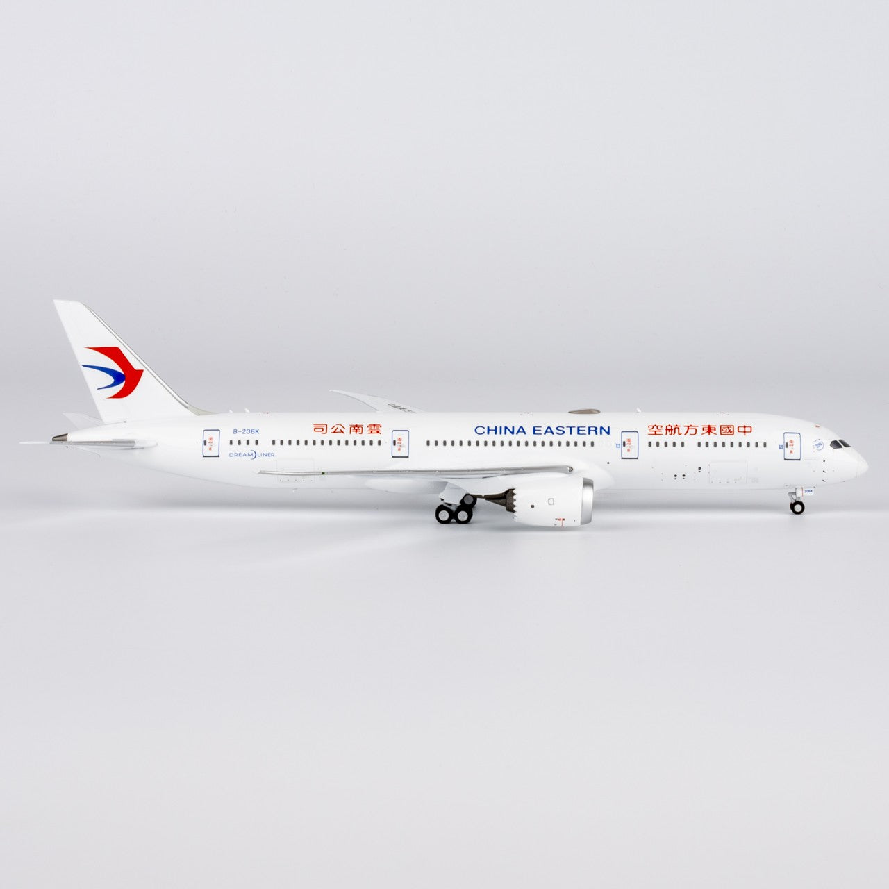 1:400 NGmodels China Eastern Boeing 787-9 Passenger Airplane Diecast Plane Model