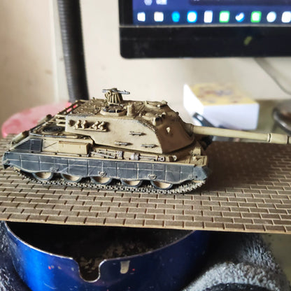 Homemade 1/72 Italian Minotaur Tank Finished Model Painted Ornament Toys