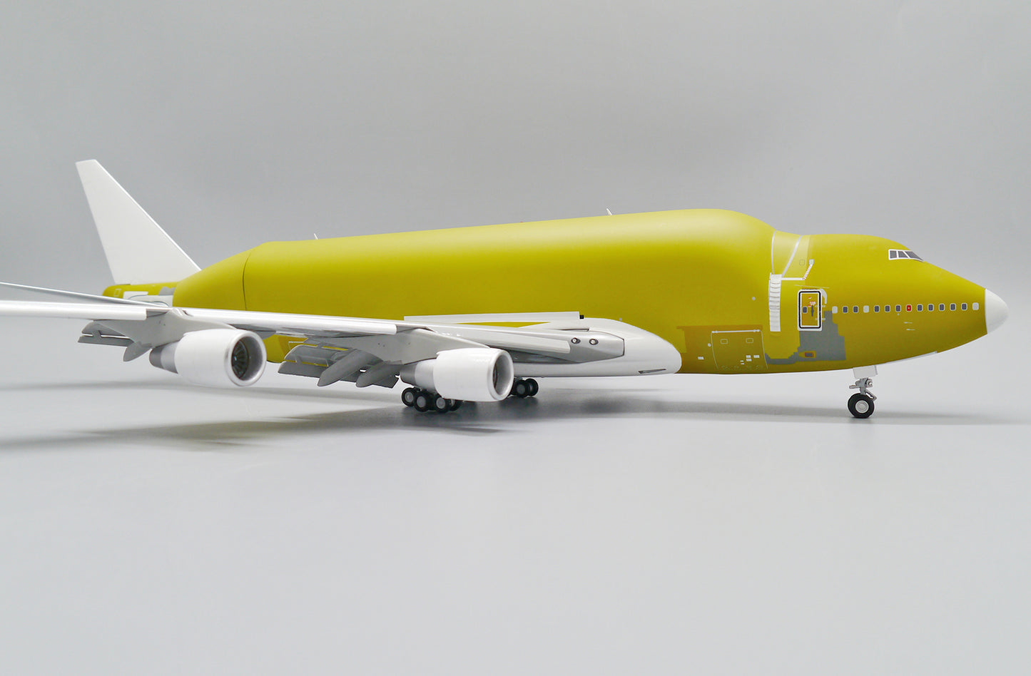 1:200 JC Wings Boeing Factory Plane 747-400 Yellow Livery Diecast Aircraft Model