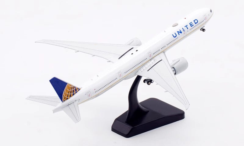 1:400 Aviation UNITED BOEING 777-300ER Passenger Aircraft Diecast Airplane Model
