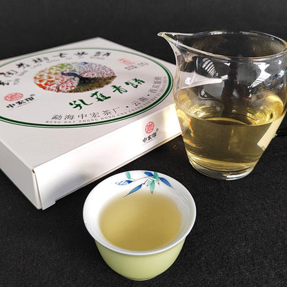 357G Pu'er Tea Peacock Green Cake Raw Tea Cake Icelandic Old Tree Pu'er