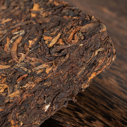 Yunnan 200g Ripe Puerh Tea Iceland Old Tree Cooked Pu-erh Tea Brick Black Tea