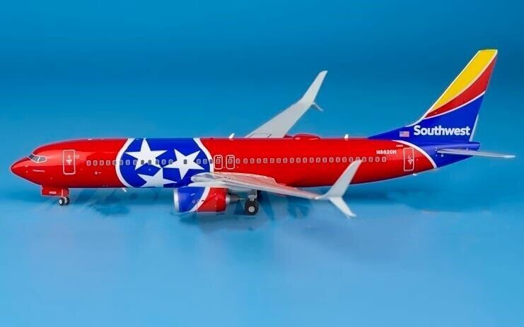 1:200 GeminiJets Southwest BOEING 737-800S Passenger Airplane Diecast Model
