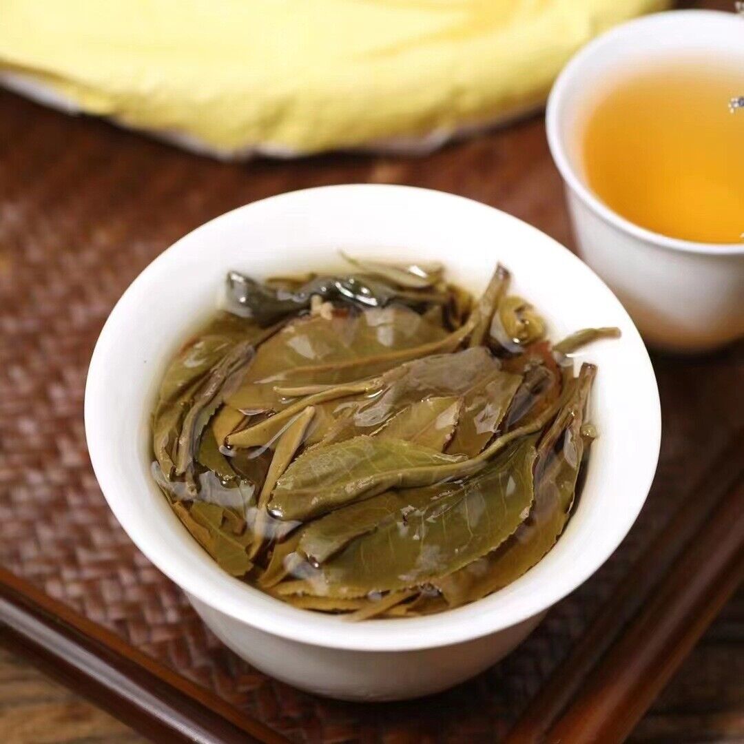 Yunnan Tea Yiwu One Fan Mill 357g Gushu Pu'er Raw Tea Cake