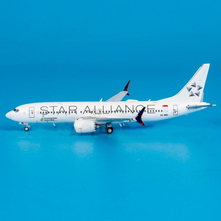 1:400 JC Wings Singapore Airlines B737 MAX 8 Airplane Diecast Aircraft Model