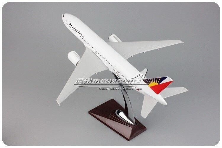 32CM Philippines BOEING 777 RP-C7777 Passenger Airplane Resin Aircraft Model