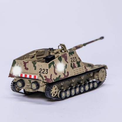 1/72 German Rhinoceros Tank Model NASHORN Sd.Kfz.164 Green