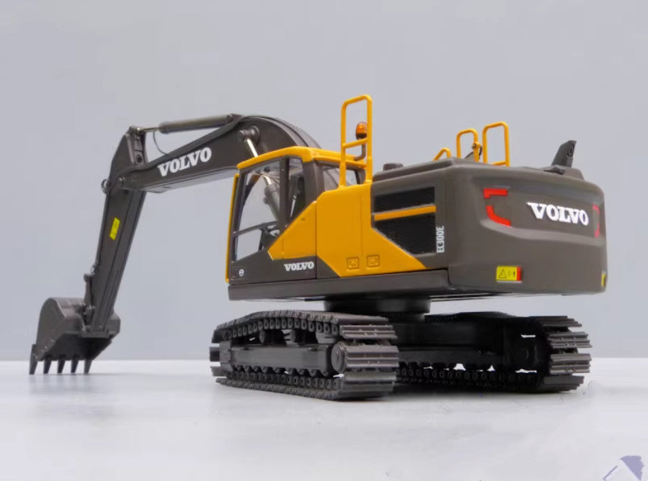 1:50 MOTORART VOLVO EC300E Crawler Excavator Construction Machine Diecast Model