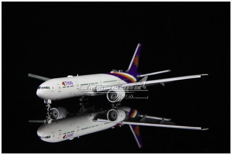 1:400 JC Wings THAI BOEING 777-300ER Passenger Airplane Flap Down Diecast Model