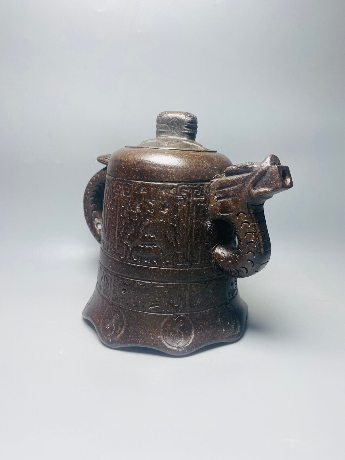 Chinese Yixing Zisha Clay Handmade Exquisite Teapot （古钟壶 底款：徐维君）