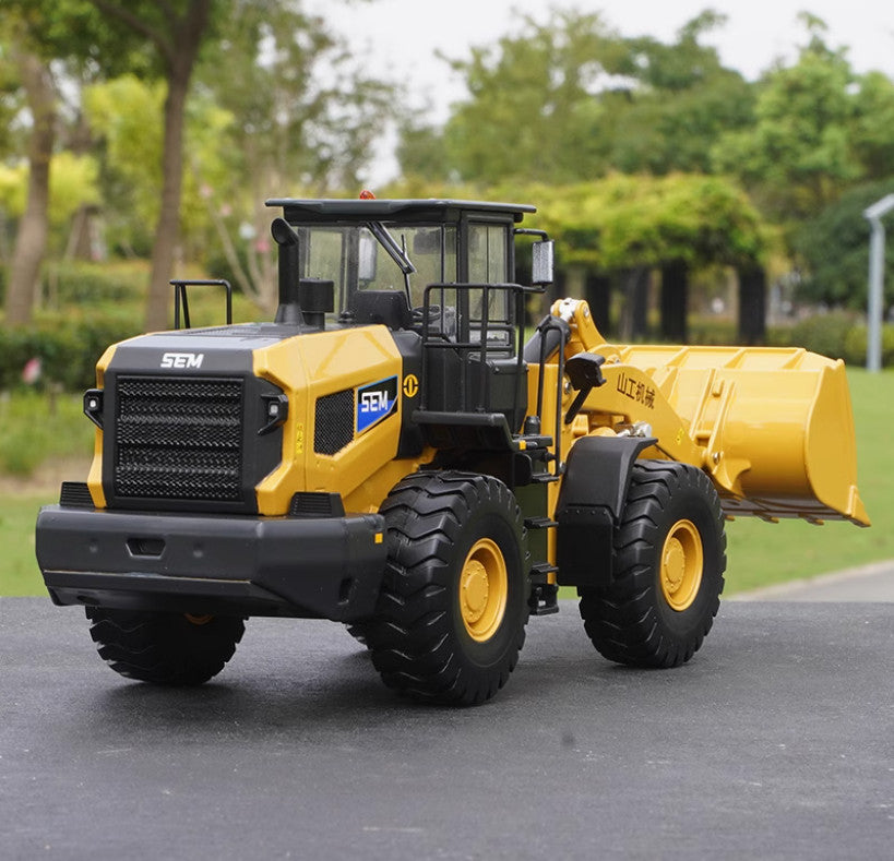 1:35 24CM SHANGGONG SEM Loader Construction Machinery Equipment Diecast Model