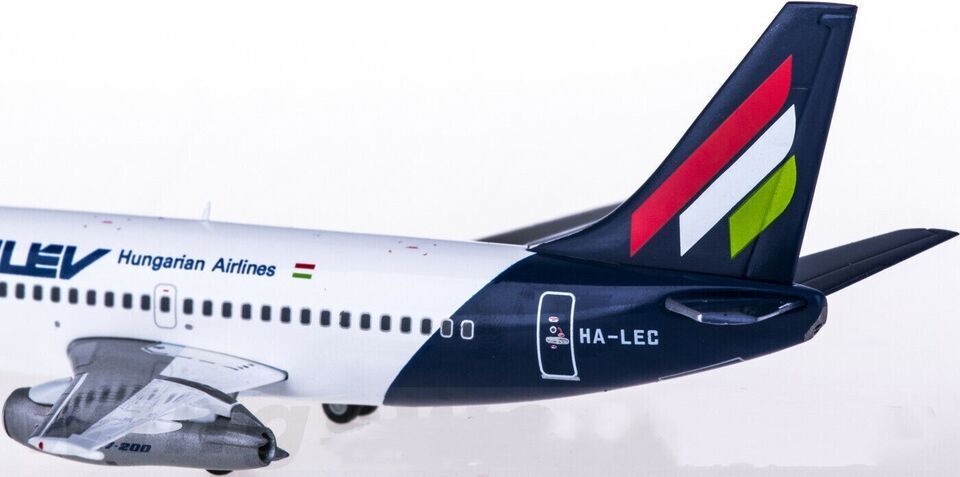 1:200 Herpa Hungarian Airlines BOEING 737-200 Passenger Airplane Diecast Model