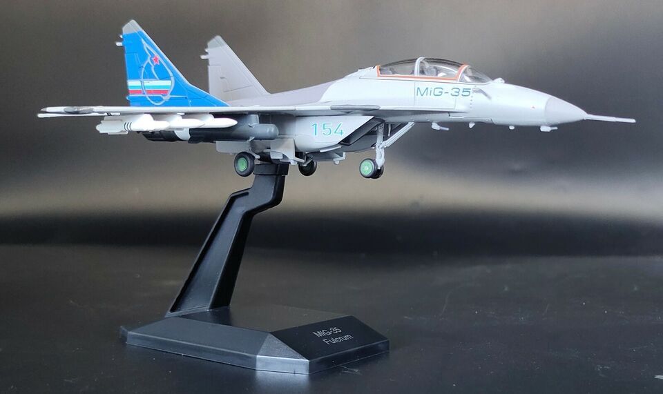 1:100 AMER MIG-35 Fulcrum Fighter Aircraft Plane Diecast Airplane Model