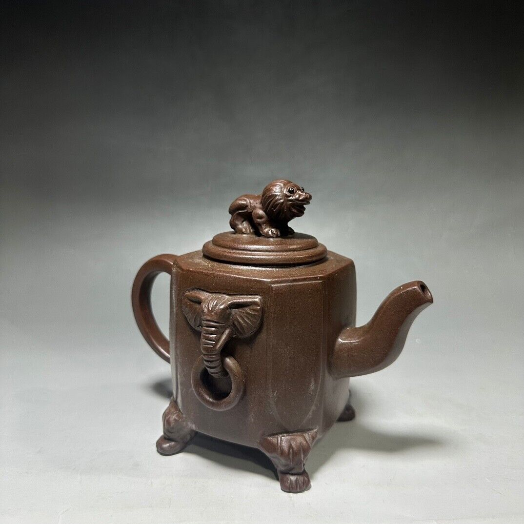 Chinese Yixing Zisha Clay Handmade Exquisite Teapot （威震八方 底款：施小马）