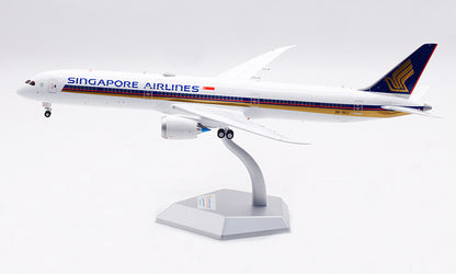 1:200 SQ Wings Singapore Airlines Boeing 787-10 Passenger Airplane Diecast Model