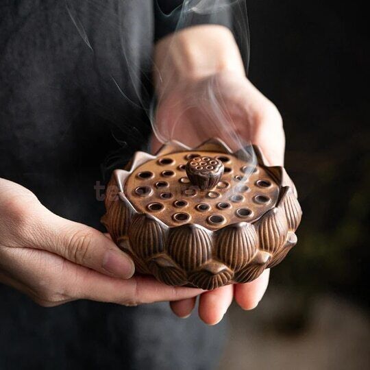 Lotus Ceramic Incense Burner with Lid, Cone Incense Burner, Suitable for Incense