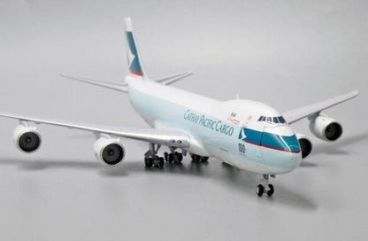 1:400 JC Wings CATHAY PACIFIC BOEING B747-8F Passenger Airplane Diecast Model