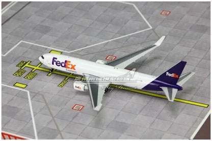 1:400 Phoenix FedEx BOEING 767-300ER Aircraft Diecast Airplane Plane Model