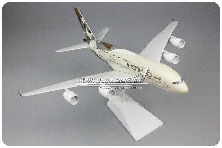 36CM 1:200 ETIHAD AIRBUS A380 Passenger Airplane ABS Plastic Assembled Model