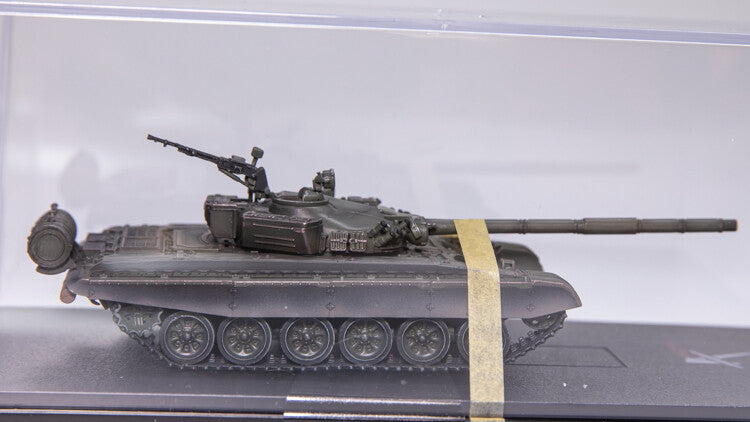 1:72 ARTISAN T-72A Main Battle Tanks Plastic Diecast Military Armor Model