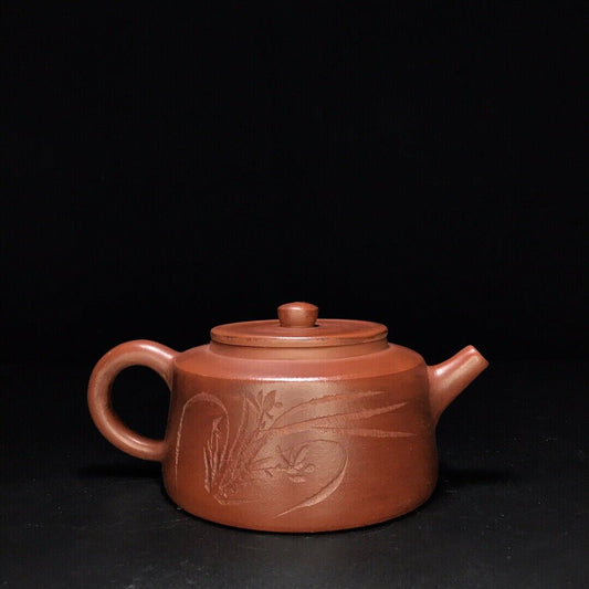 Chinese Yixing Zisha Clay Handmade Exquisite Teapot （德钟 底款：顾景舟）
