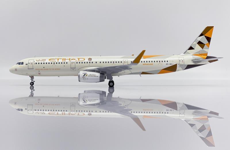1:200 JC Wings ETHAD AIRBUS A321 Passenger Airplane Diecast Aircraft Model