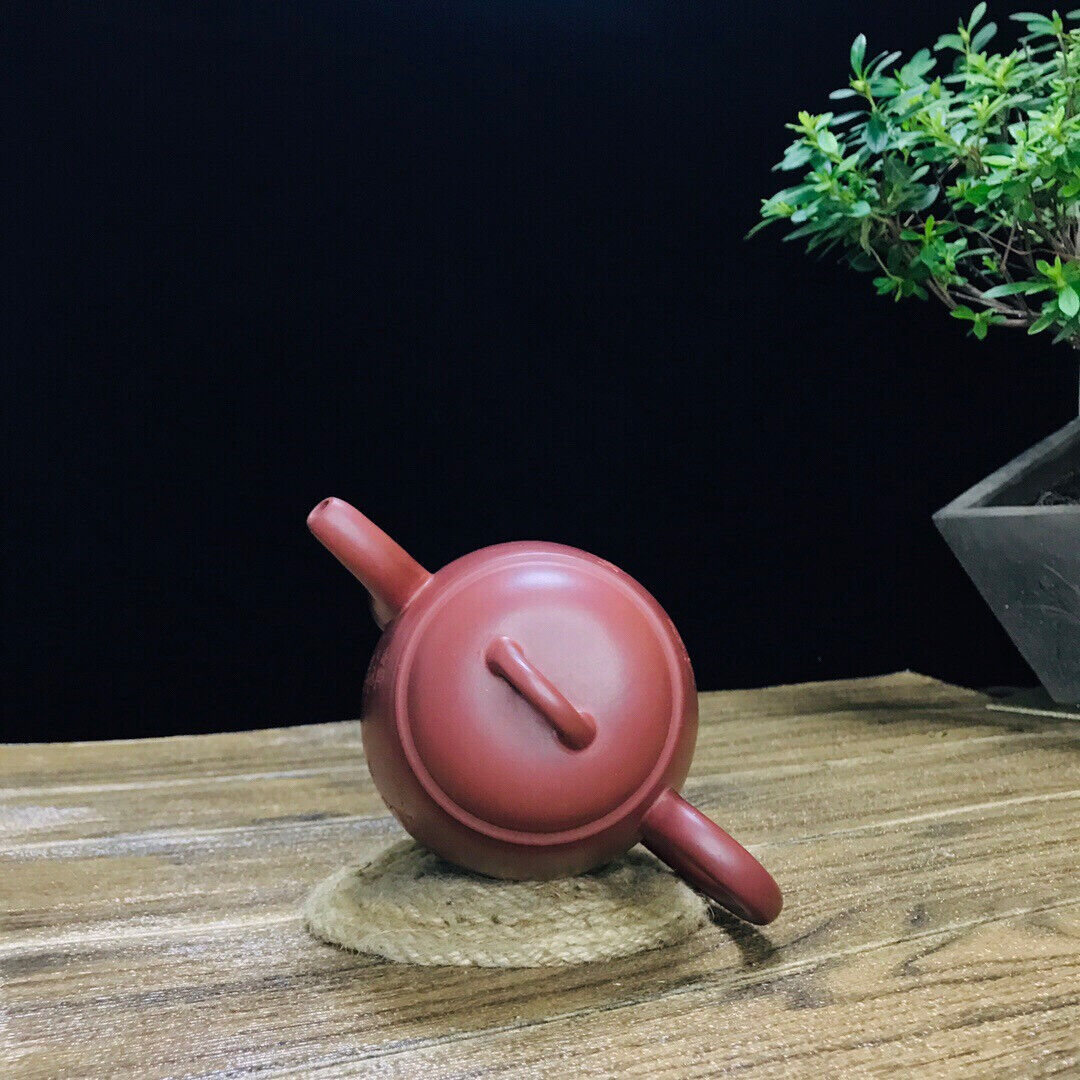 Chinese Yixing Zisha Clay Handmade Exquisite Teapot （高秦权 底款：顾景舟）