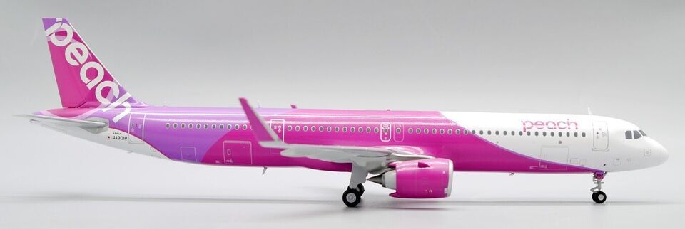 1:200 JC Wings Peach AIRBUS A321neo Passenger Airplane Diecast Aircraft Model