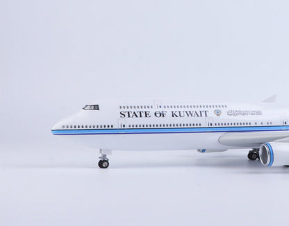 1:160 47CM STATE OF KUWAIT BOEING 747-8 Plane Landing Gear Resin Aircraft Model