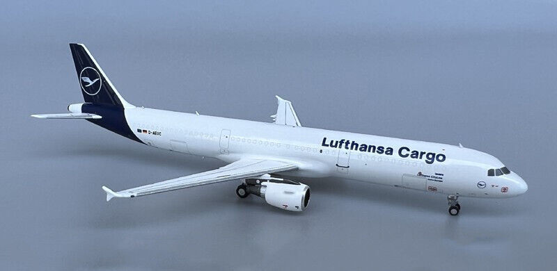 1:400 NG Model Lufthansa AIRBUS A321 Passenger Airplane Diecast Aircraft Model