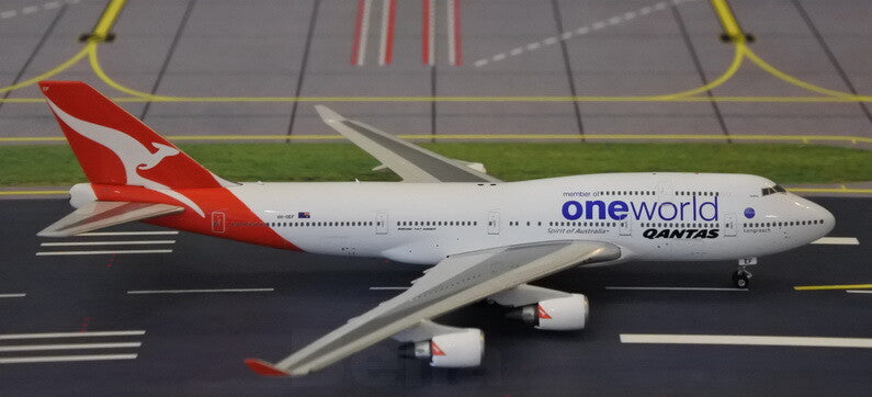 Phoenix QANTAS B747-400 ONE World VH-OEF 1/400 diecast plane model aircraft