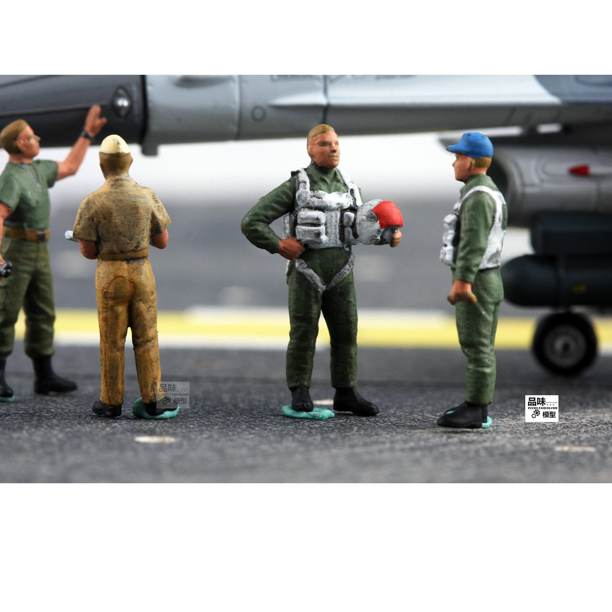 1/72 American Pilots/Air Force Ground Maintenance Team Five soldiers Finished